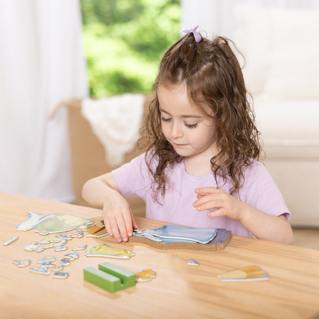 Disney Tiana Wooden Magnetic Dress-Up Play Set